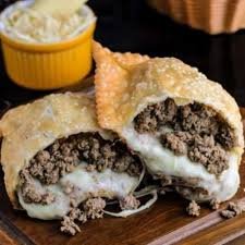 Pastel Carne Moída e Catupiry