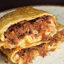 Pastel Carne Seca e Queijo