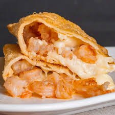 Pastel Camarão e Queijo