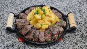 Picanha Fatiada com Aipim Frito (400g de Picanha + 400g de Aipim)